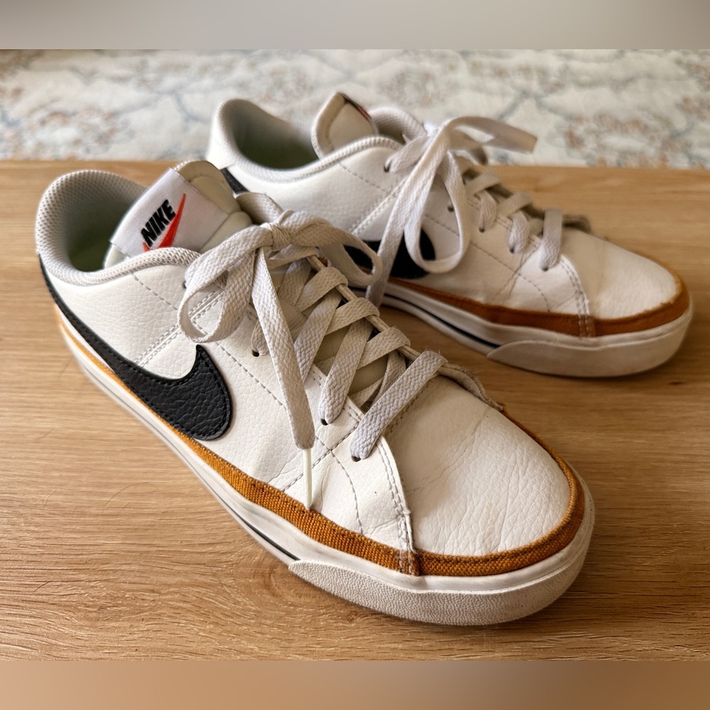 Nike Court Legacy - Women’s 7.5